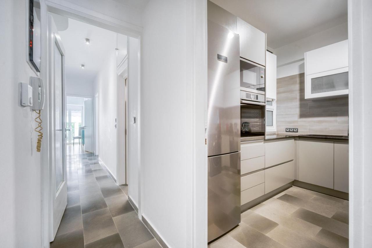 Bright Spacious Luxury Apartment In Prime Central アテネ エクステリア 写真