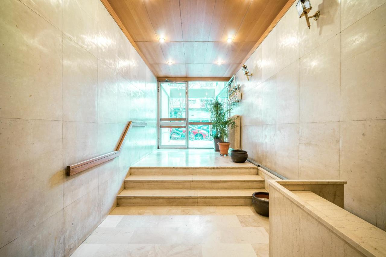Bright Spacious Luxury Apartment In Prime Central アテネ エクステリア 写真