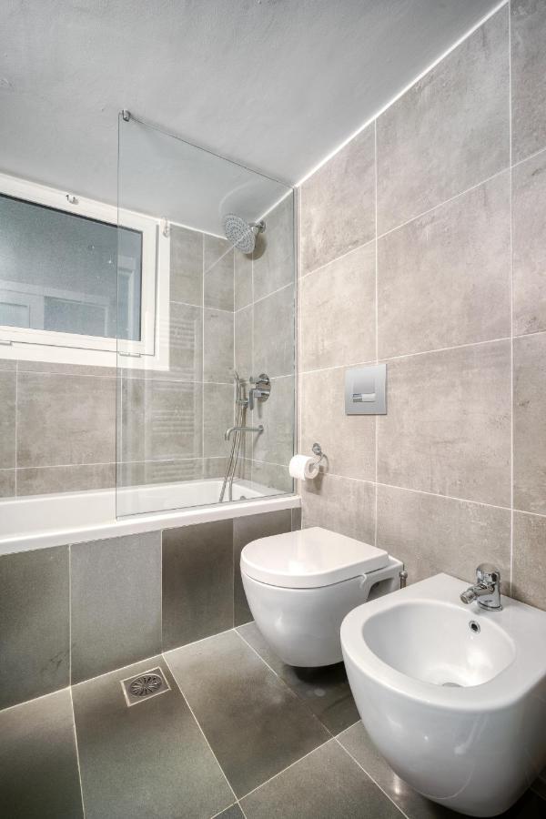 Bright Spacious Luxury Apartment In Prime Central アテネ エクステリア 写真
